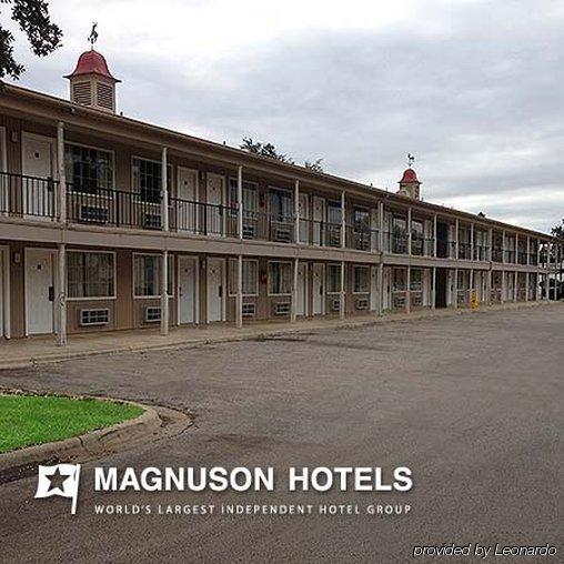 Inn Of Uvalde Bagian luar foto